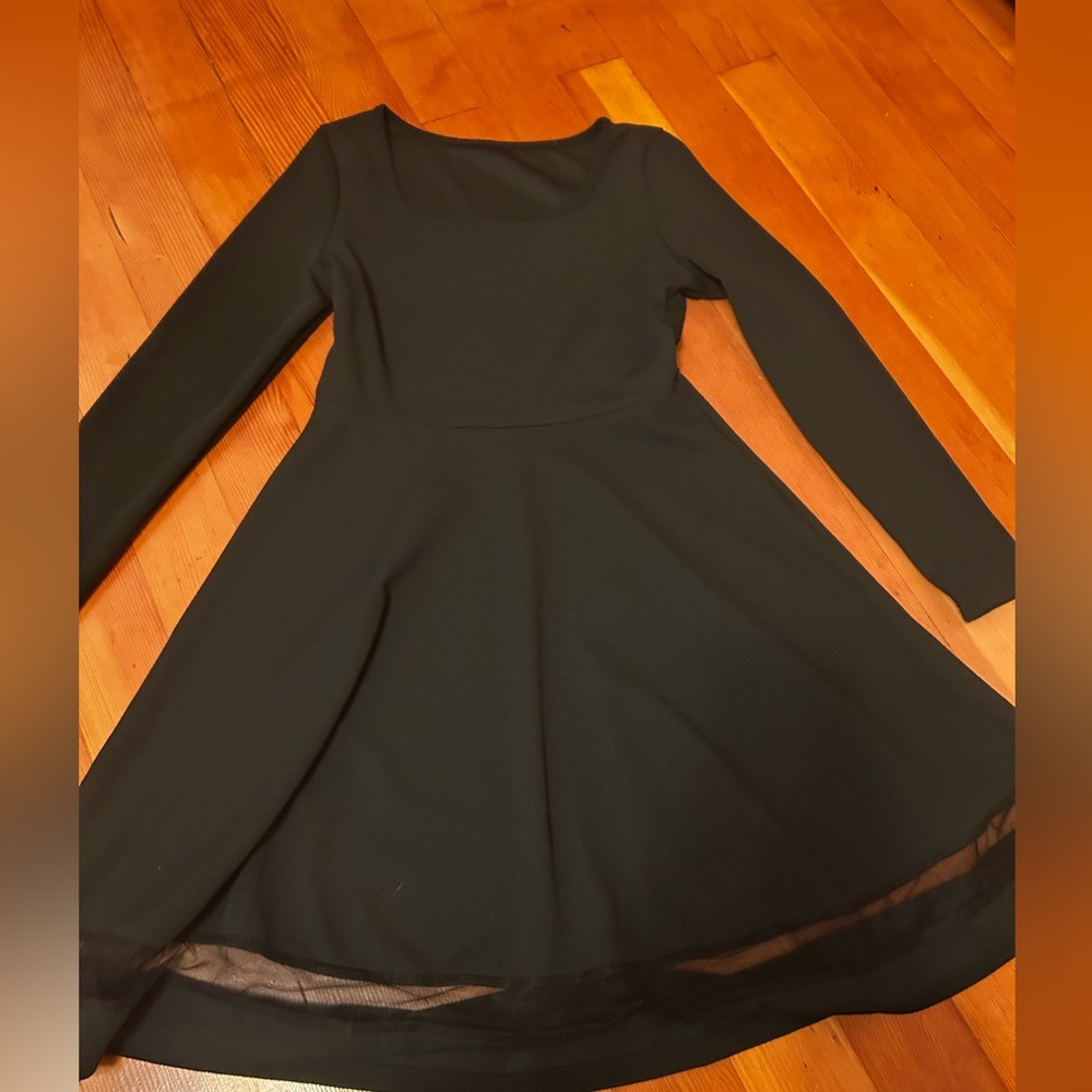 Elegant Black Long Sleeve Dress